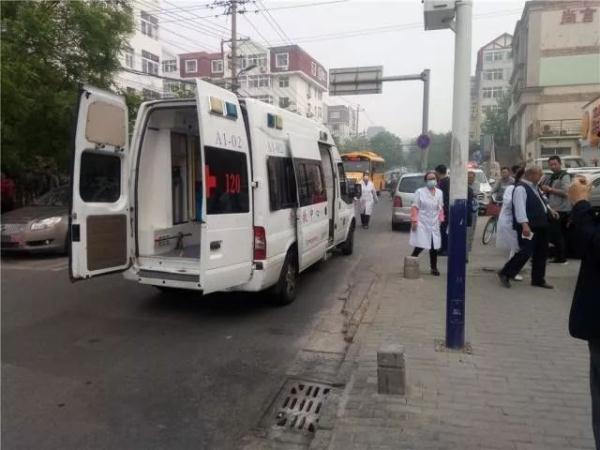 突發(fā)！青島一居民樓發(fā)生爆燃！已造1人死亡，7人受傷！3公里外有震感…